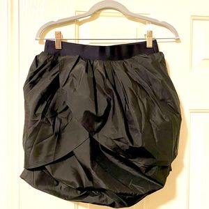 J. Crew Bubble skirt size 4 in Black. 100% silk
